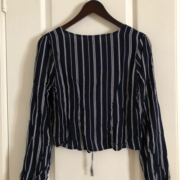 Striped navy adjustable top - Picture 2 of 3